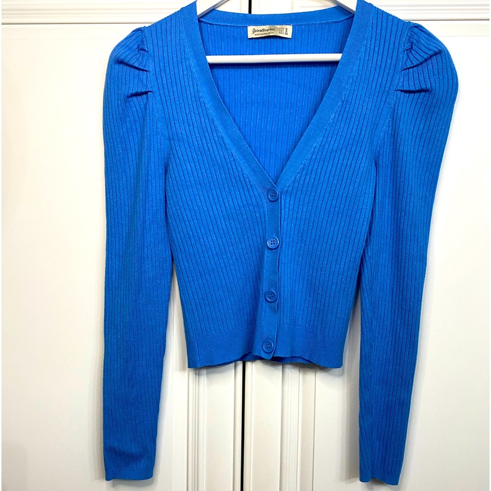 Stradivarius Women’s Small Cropped V Neck Cardigan Blue Leg of Mutton Sleeve